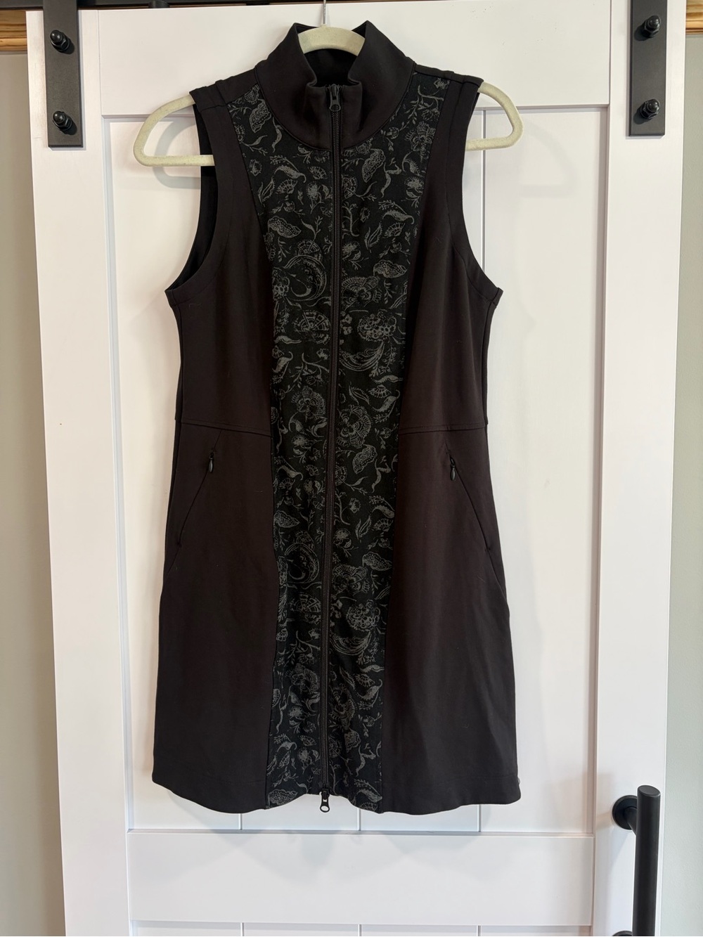 Title Nine Black Sleeveless Athletic Dress Medium